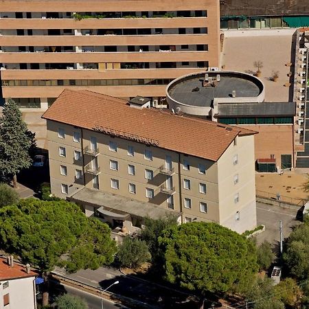Hotel Tirrenus Perugia Exterior photo